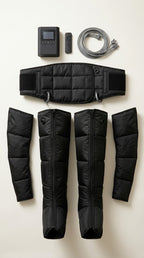 Contenu du kit Ultra : bottes longues, manchons pour les bras, ceinture, boîtier et télécommande